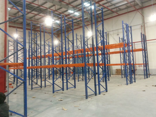 4 Layers Warehouse Shelving Units Shelf Racks 7000mm High Corrosion Protection